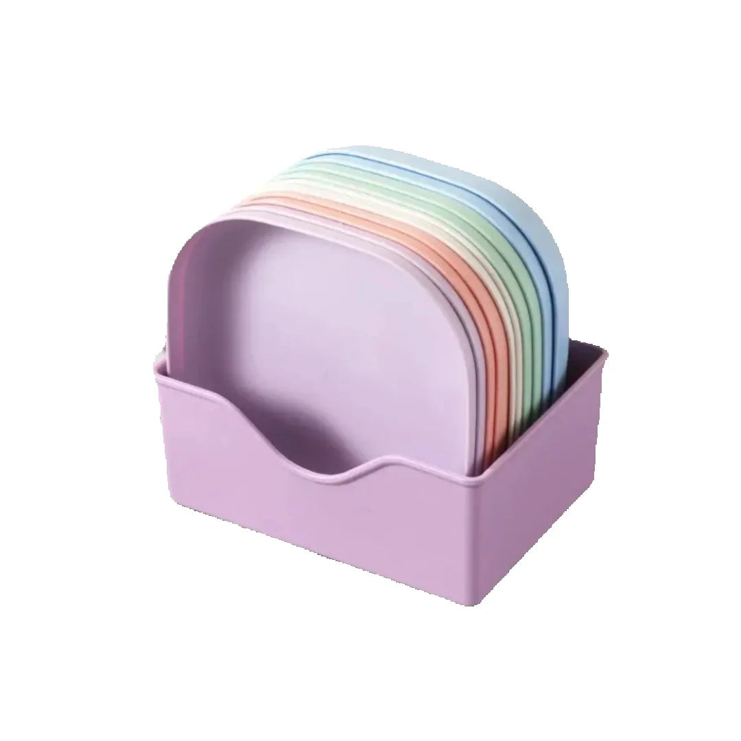 Kit com 10 Pratos Reutilizáveis + Suporte – Praticidade, Cores e Organização para Todas as Refeições!