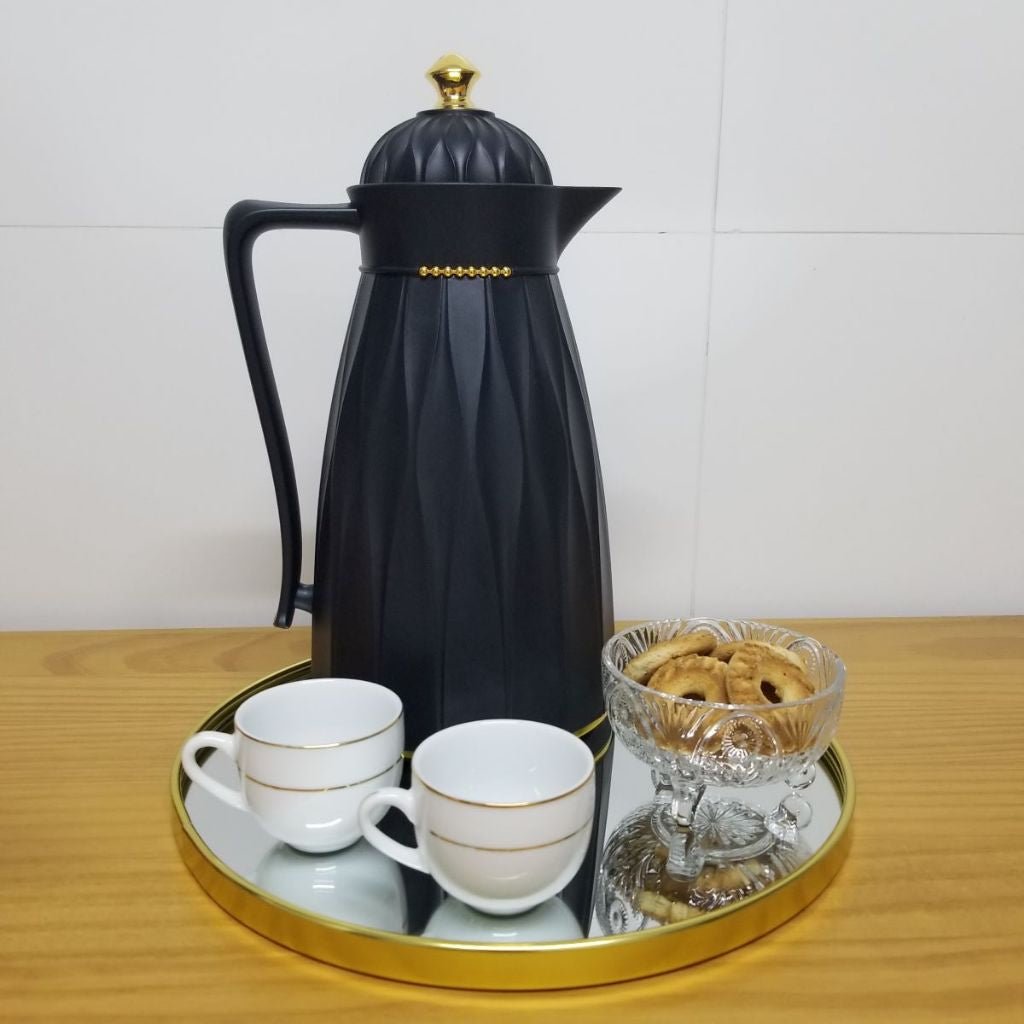 Garrafa Térmica de Café Chic 1L Preta e Dourada – Estilo e Alta Conservação Térmica - LK House